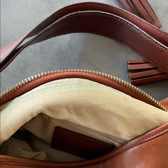 Coach shoulder bag with tassel (authentic) - Picture 7 of 10